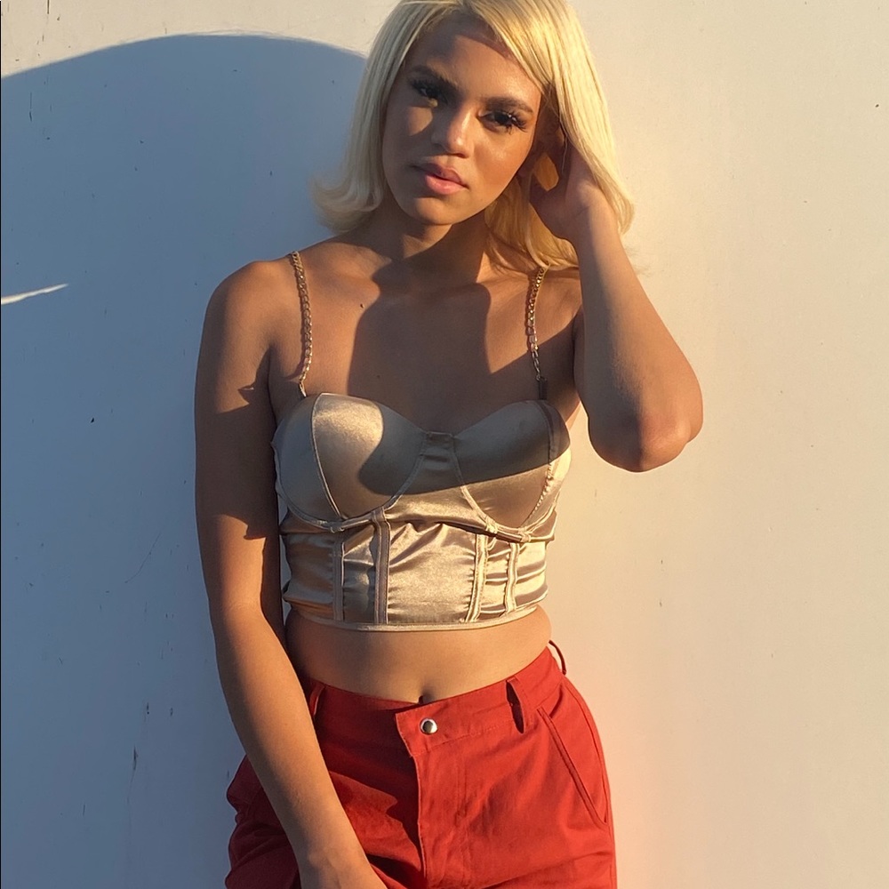 Tops - Picture 2 of 2